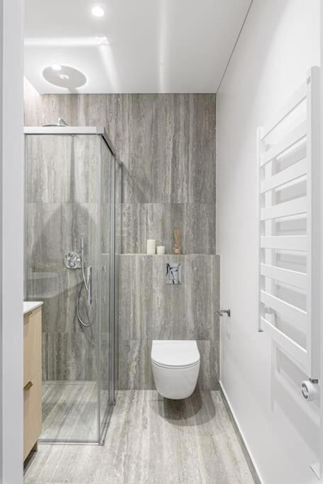 Íbúð Cozy Japanese Oasis With Balcony, Gramophone, Netflix Vilnius