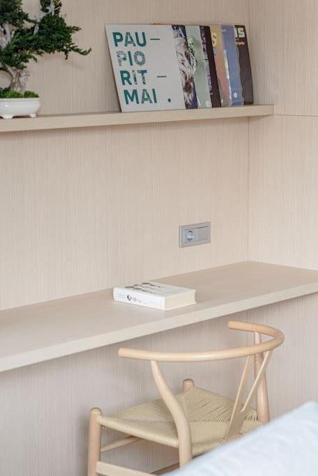 Íbúð Cozy Japanese Oasis With Balcony, Gramophone, Netflix