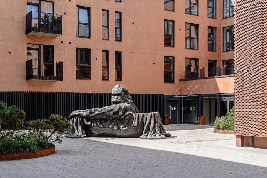 Íbúð Cozy Japanese Oasis With Balcony, Gramophone, Netflix Vilnius